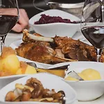 Zur Heidschnucke Hotel 4*