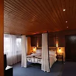 Zur Heidschnucke Hotell 4*