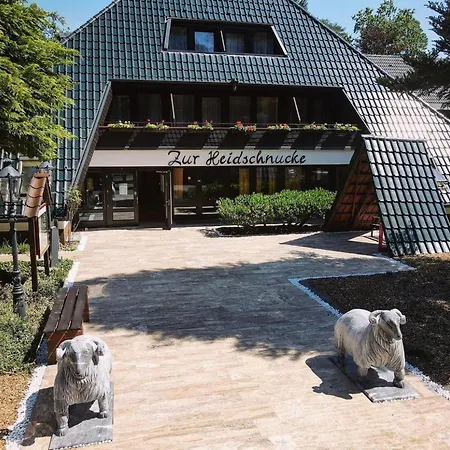 Hotel Zur Heidschnucke 4*