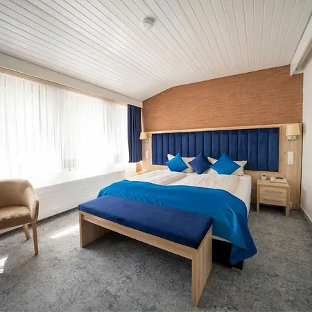 Hotel Zur Heidschnucke 4*