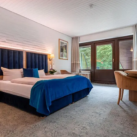 Zur Heidschnucke Hotel 4*