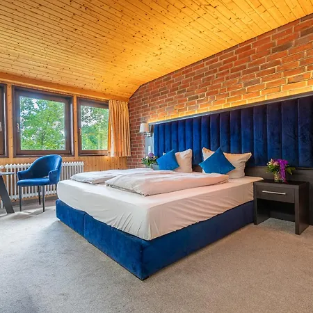 Hotel Zur Heidschnucke - & Nature 4*