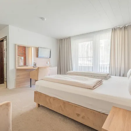 Hotel Zur Heidschnucke 4*