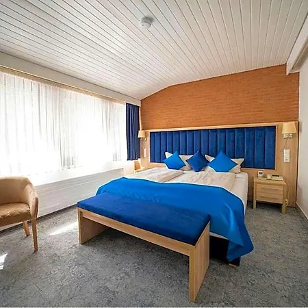 Zur Heidschnucke Отель 4*