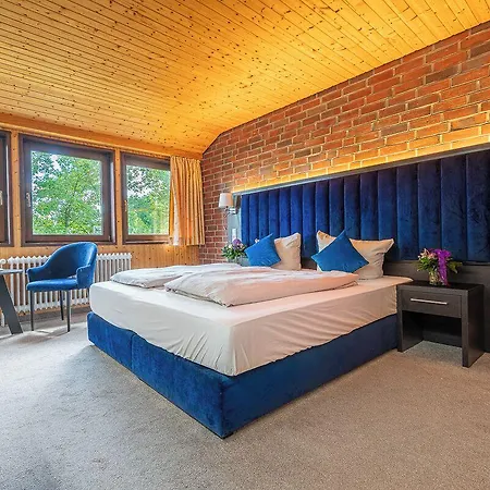 Hotel Zur Heidschnucke 4*
