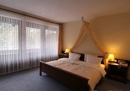 Zur Heidschnucke Hotel 4*