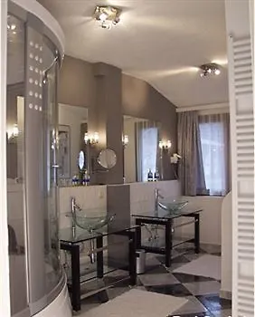 Zur Heidschnucke Hotel 4*