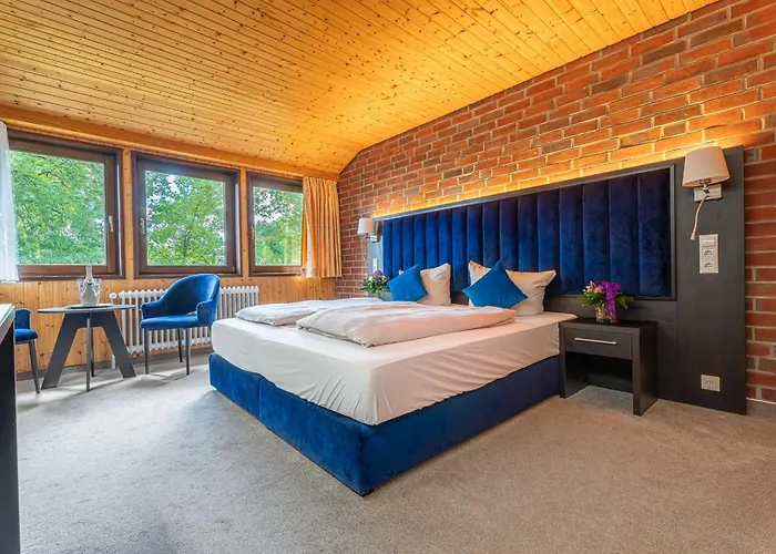 ホテル Zur Heidschnucke 4*
