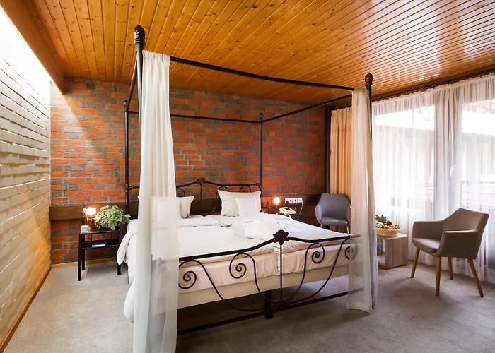 Zur Heidschnucke Hotel 4*